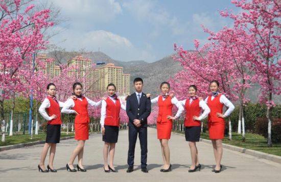 云南最好的航空学校是哪家?昆明市华西航空旅