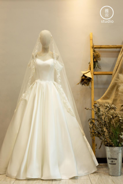秋冬拍婚纱照_拍婚纱照美甲(3)