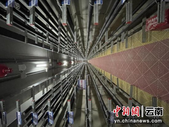 图为昆明市巫家坝片区飞虎大道地下综合管廊。张亚 摄 图为昆明市巫家坝片区飞虎大道地下综合管廊。张亚 摄